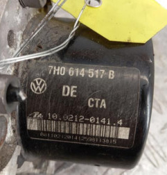 Bloc ABS (freins anti-blocage) VOLKSWAGEN TRANSPORTER 5 Photo n°4