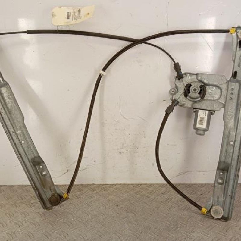 Leve vitre electrique avant droit RENAULT CLIO 3