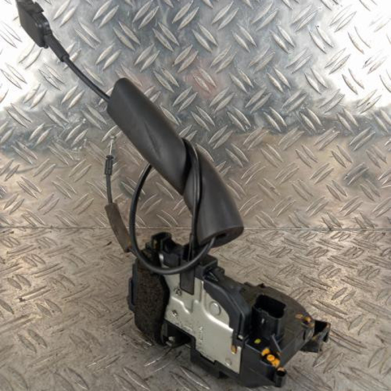 Serrure avant gauche RENAULT SCENIC 3 Serrure avant gauche RENAULT SCENIC 3