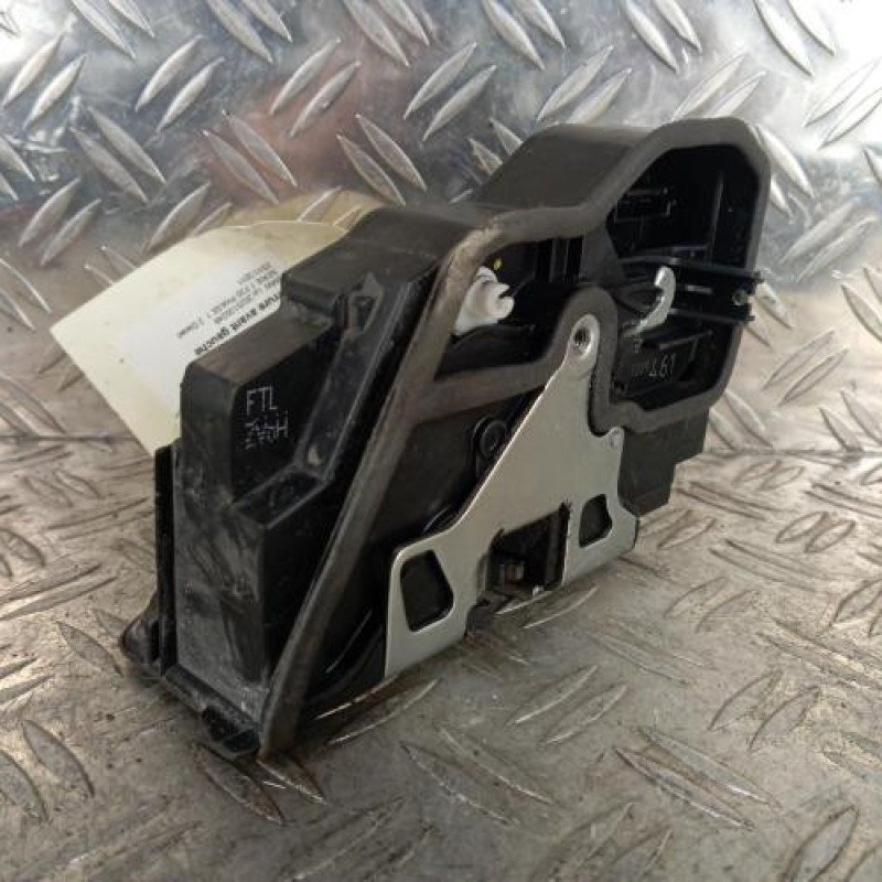 Serrure avant gauche BMW SERIE 1 F20 Serrure avant gauche BMW SERIE 1 F20