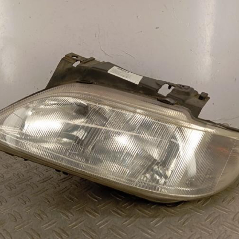 Optique avant principal gauche (feux)(phare) CITROEN XSARA
