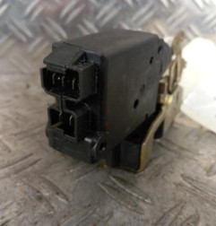 Serrure arriere droit PEUGEOT 405 Photo n°1