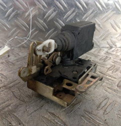 Serrure arriere droit PEUGEOT 405