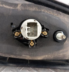 Feu arriere principal droit (feux) TOYOTA YARIS VERSO Photo n°5