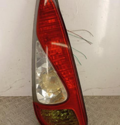 Feu arriere principal gauche (feux) TOYOTA YARIS VERSO Photo n°1