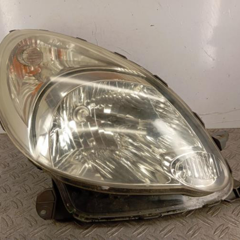 Optique avant principal droit (feux)(phare) TOYOTA YARIS VERSO