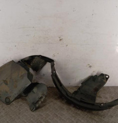 Pare boue avant droit RENAULT CLIO 2