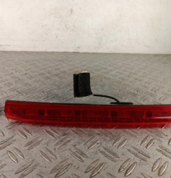 Feu arriere stop central TOYOTA AVENSIS 2 Photo n°1