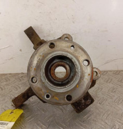 Moyeu avant droit RENAULT CLIO 3 Photo n°1