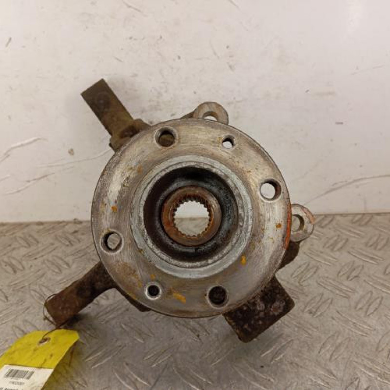 Moyeu avant droit RENAULT CLIO 3