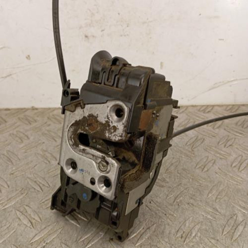 Serrure avant gauche RENAULT CLIO 3