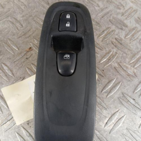 Interrupteur de leve vitre avant droit RENAULT KADJAR Photo n°1