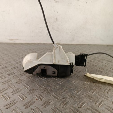 Serrure avant gauche PEUGEOT 3008 1