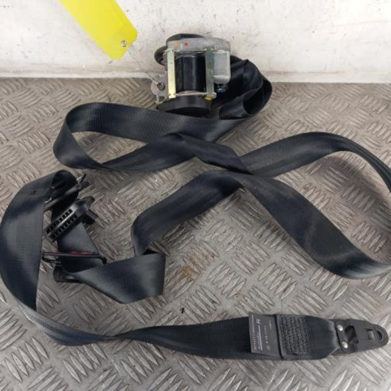 Ceinture avant droit RENAULT CLIO 4 Ceinture avant droit RENAULT CLIO 4