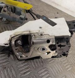 Serrure avant gauche PEUGEOT 207