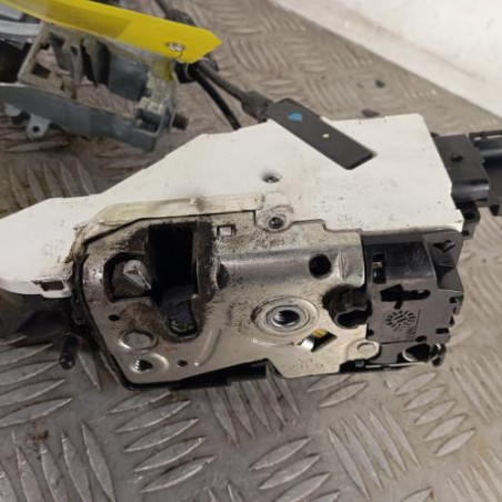 Serrure avant gauche PEUGEOT 207