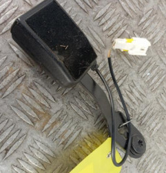 Attache ceinture avant droit PEUGEOT 207 Photo n°1