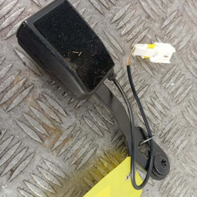 Attache ceinture avant droit PEUGEOT 207