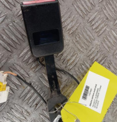 Attache ceinture avant droit PEUGEOT 207