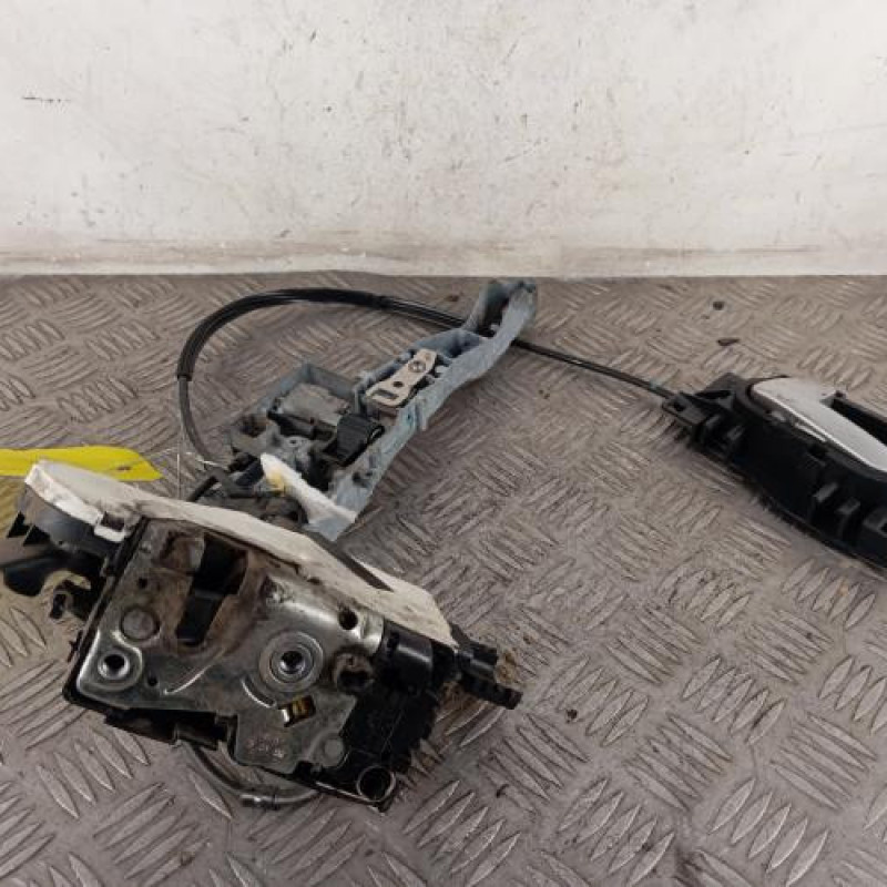 Serrure avant gauche PEUGEOT 207 Serrure avant gauche PEUGEOT 207