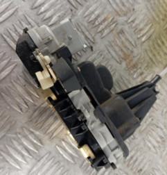 Serrure avant droit PEUGEOT 307