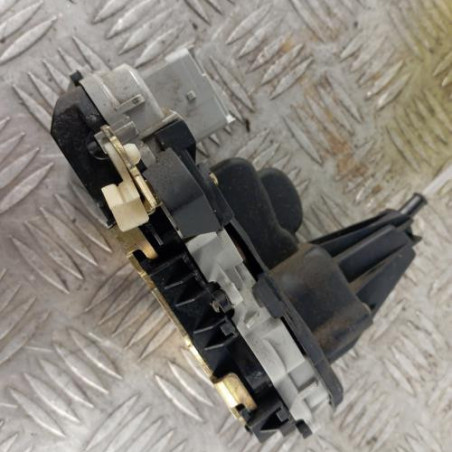 Serrure avant droit PEUGEOT 307