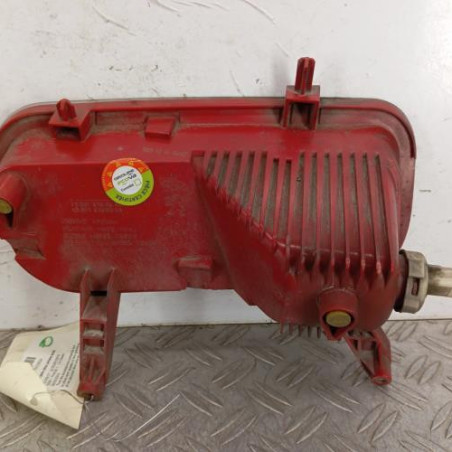 Feu de pare choc arriere droit PEUGEOT 5008 1