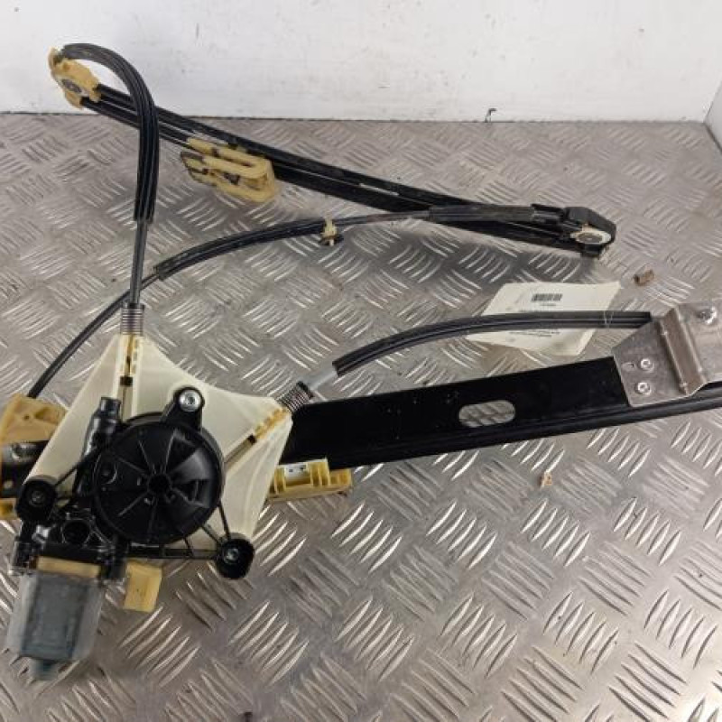 Leve vitre electrique avant droit VOLKSWAGEN T-ROC