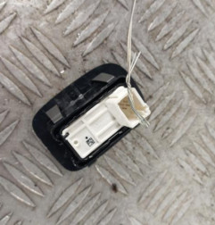 Interrupteur de leve vitre arriere gauche PEUGEOT 2008 1