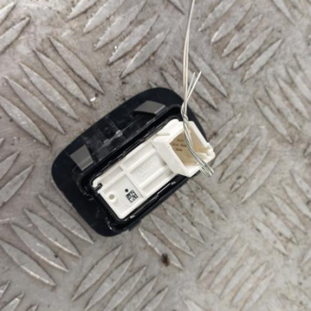 Interrupteur de leve vitre arriere gauche PEUGEOT 2008 1