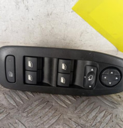 Interrupteur de leve vitre avant gauche PEUGEOT 2008 1 Photo n°1