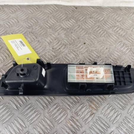 Interrupteur de leve vitre avant droit NISSAN MICRA 5