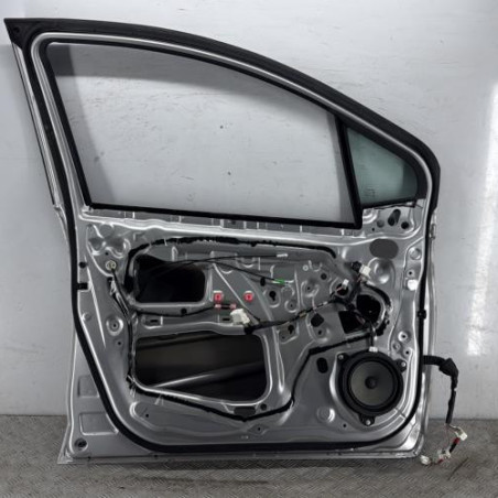 Porte avant gauche TOYOTA YARIS 3
