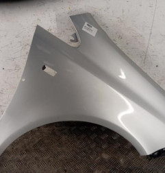 Aile avant droit OPEL CORSA D Photo n°1