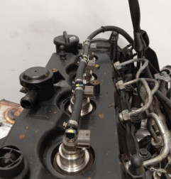 Moteur OPEL ASTRA J Photo n°5
