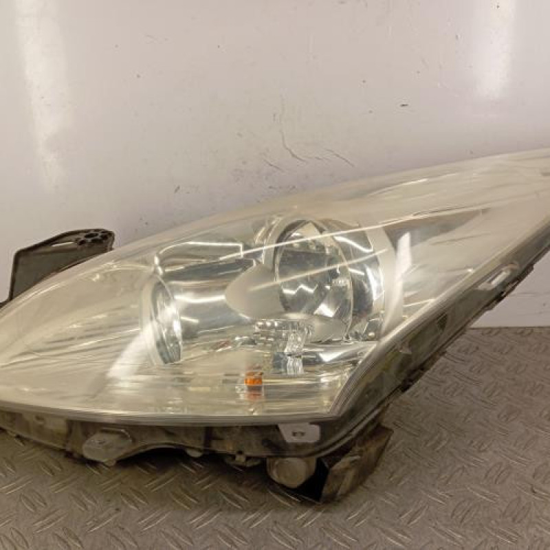 Optique avant principal gauche (feux)(phare) PEUGEOT 5008 1