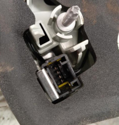 Feu arriere principal droit (feux) PEUGEOT 308 2 SW Photo n°7