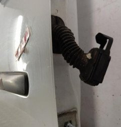 Porte avant droit RENAULT CLIO 3 Photo n°4