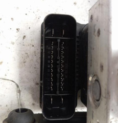 Bloc ABS (freins anti-blocage) FORD KA 1 Photo n°3