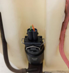 Vase de lave glace NISSAN MICRA 3 Photo n°3