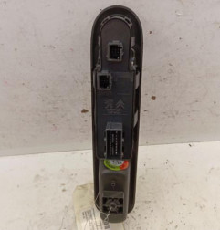 Interrupteur de leve vitre avant gauche PEUGEOT 5008 1 Photo n°3