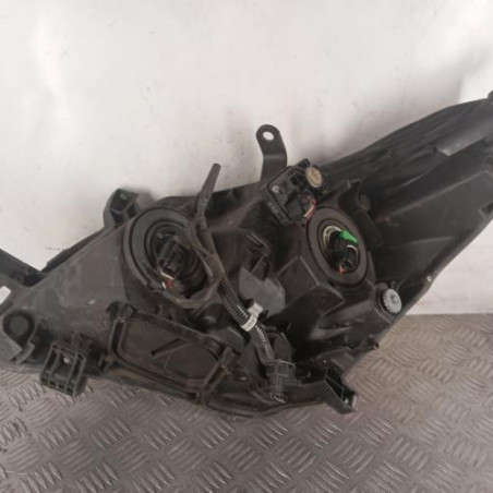 Optique avant principal droit (feux)(phare) TOYOTA VERSO