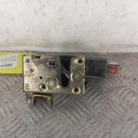 Serrure avant gauche CITROEN SAXO