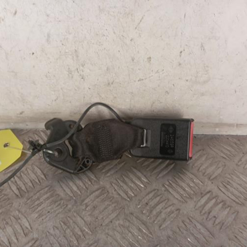 Attache ceinture arriere droit RENAULT GRAND SCENIC 3