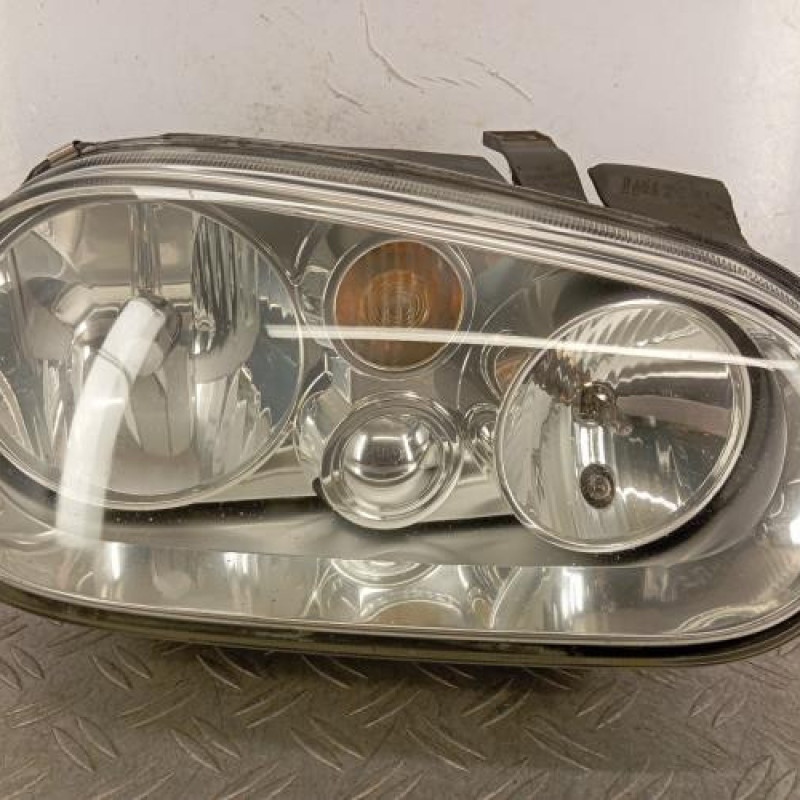 Optique avant principal droit (feux)(phare) VOLKSWAGEN GOLF 4
