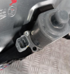 Leve vitre electrique arriere gauche HYUNDAI IX 20 Photo n°5