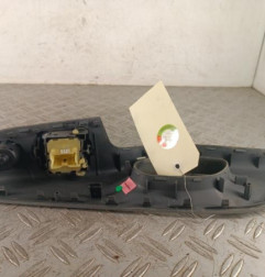Interrupteur de leve vitre avant gauche OPEL VIVARO 2
