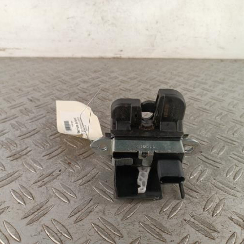 Serrure de hayon VOLKSWAGEN POLO 5 Serrure de hayon VOLKSWAGEN POLO 5