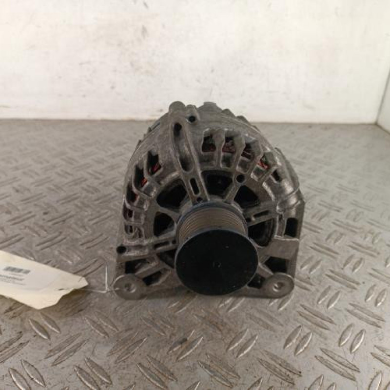 Alternateur OPEL VIVARO 2