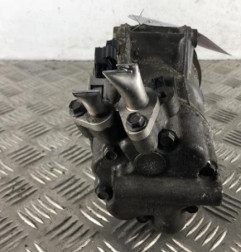 Compresseur clim RENAULT CLIO 5 Photo n°3